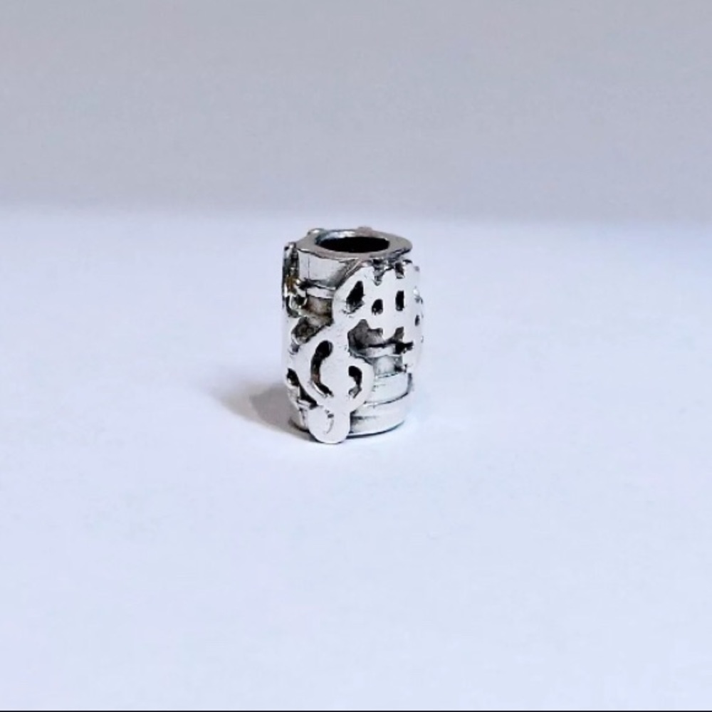 Trollbeads Music Notes Bead with Treble Clef